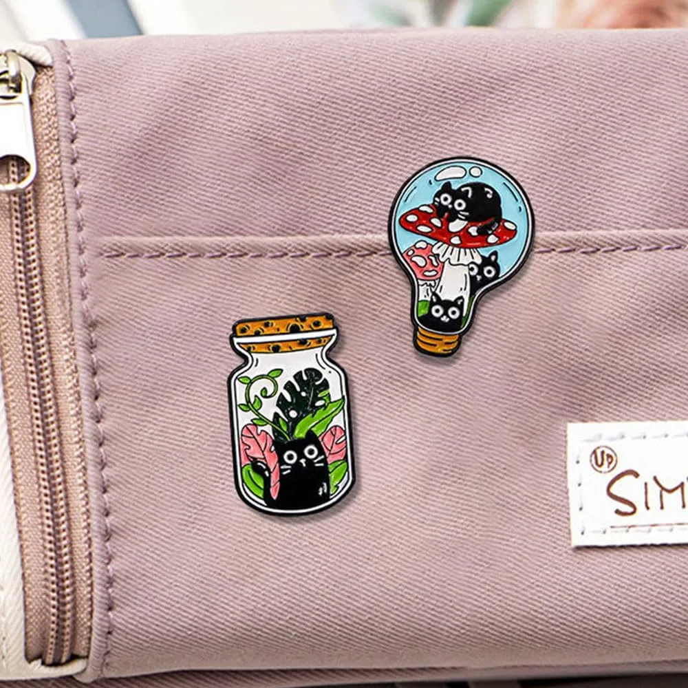 4 Pcs Cute Cat Enamel Pin Set Cute Kawaii Cat Brooches for Backpack Hat Jackets Bag Clothes Accessories Men Women Gifts