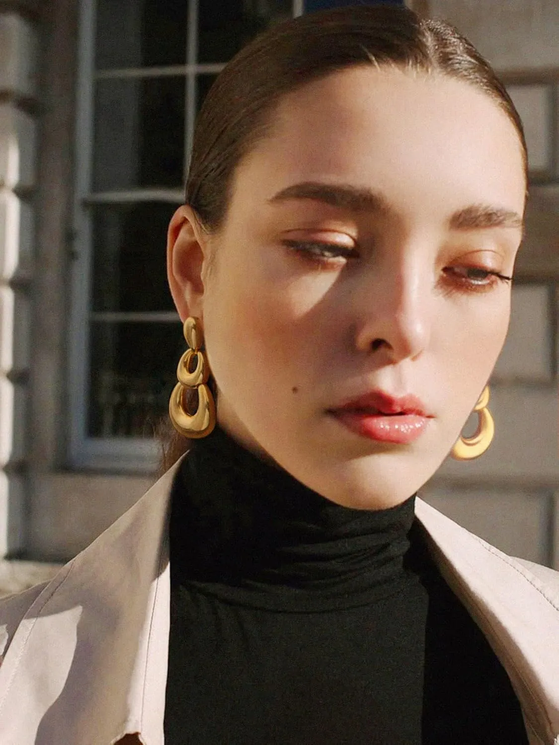 Aobei Pearl 18K Gold Long Statement Chunky Drop Dangle Earrings for Women Dainty Hanging Earrings Minimalist Geometric Stud Ear Jewelry