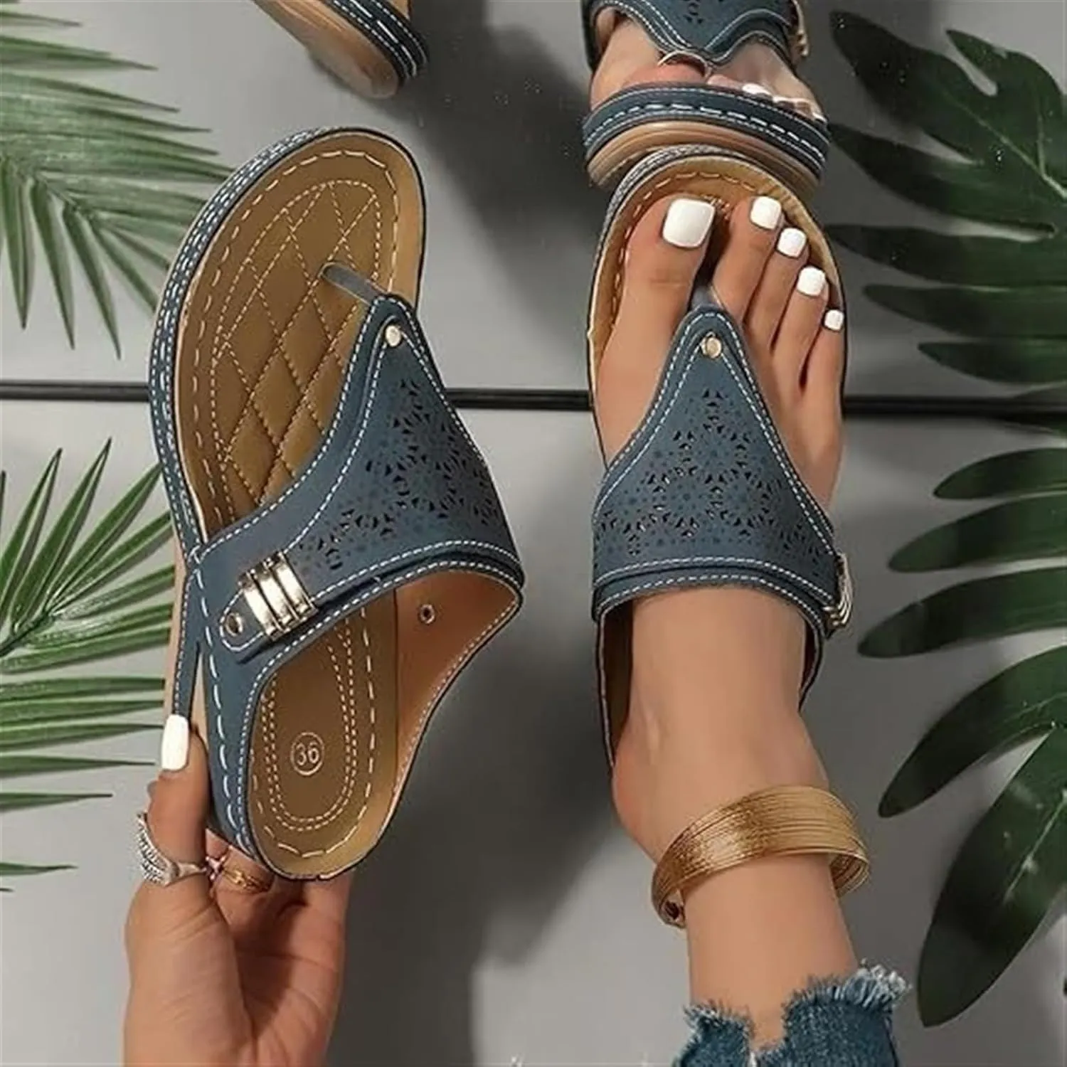 Canbebig Womens Flip Flops Non Slip Lightweight Orthopedic Sandals Breathable Mesh Sports Sandals Wedge Slippers with Arch Support Beach Casual Walking Shoe