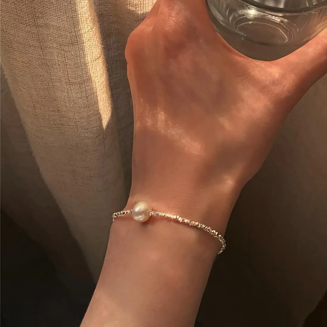 Pearl Bracelet, Pearl Bracelets Daisy Flower Bead Station Strand Dainty Pearl Bracelet for Women 6.5 2 Inch