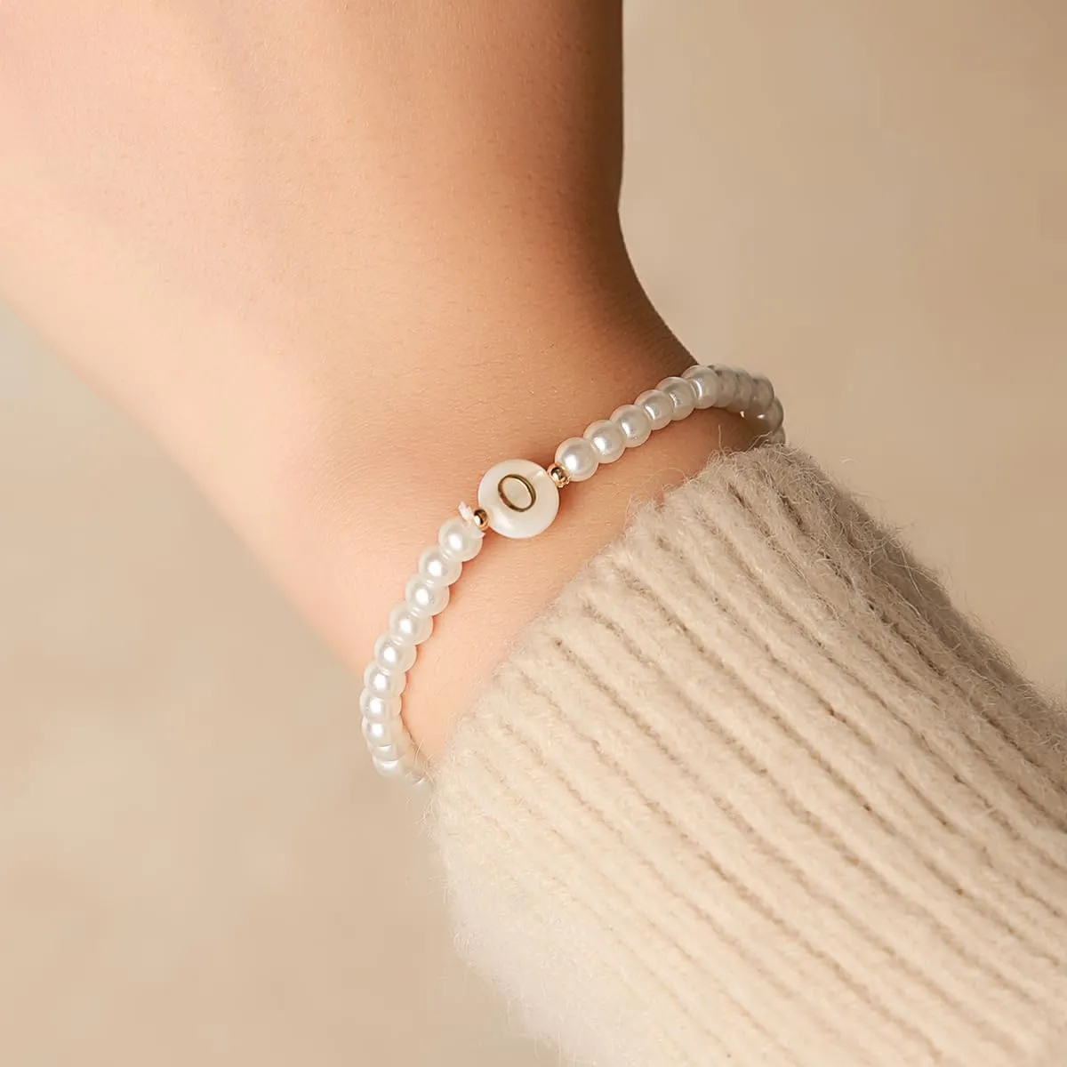 Pearl Initial Bracelet for Women - Personalized A-Z Letter Cute Bracelet for Women Bridesmaid Proposal Wedding Bride Party Bridal Shower Mothers Day Gift