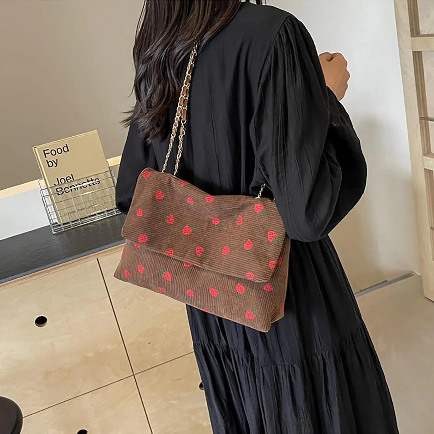 Strawberry Purse Corduroy Tote Bag for Women Cute Aesthetic Crossbody Bag Fashion Chain Shoulder Handbag Canvas Wallet