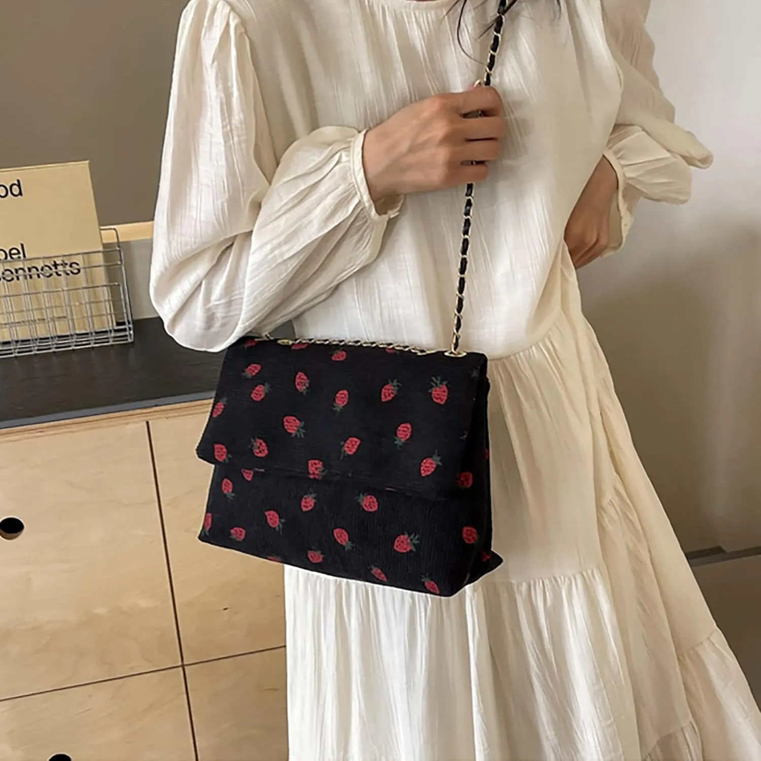 Strawberry Purse Corduroy Tote Bag for Women Cute Aesthetic Crossbody Bag Fashion Chain Shoulder Handbag Canvas Wallet