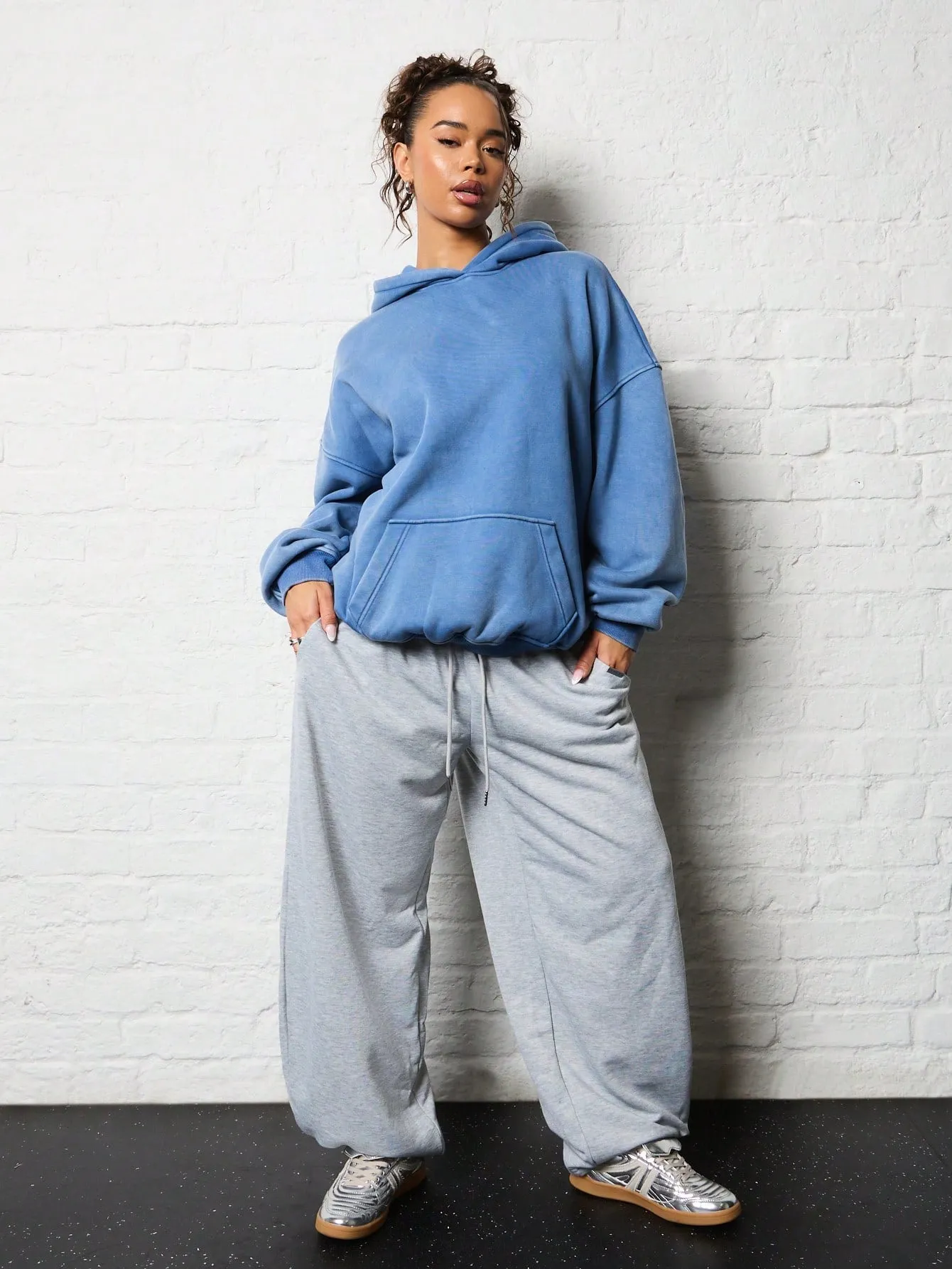 SUMWON WOMEN Washed Oversized Drop Shoulder Hoodie Sweatshirt With Kangaroo Pocket