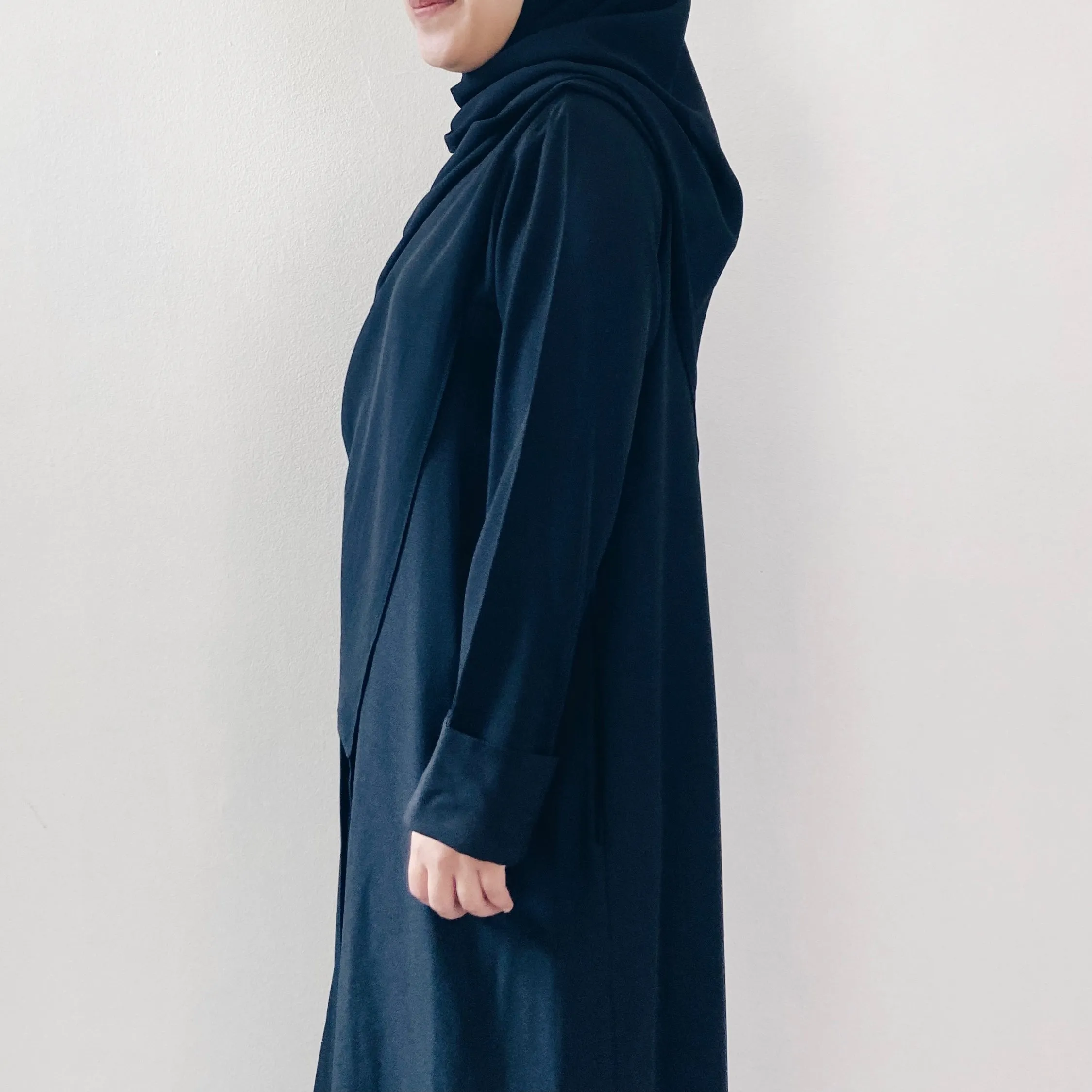 Tie-Back Shawl : Black
