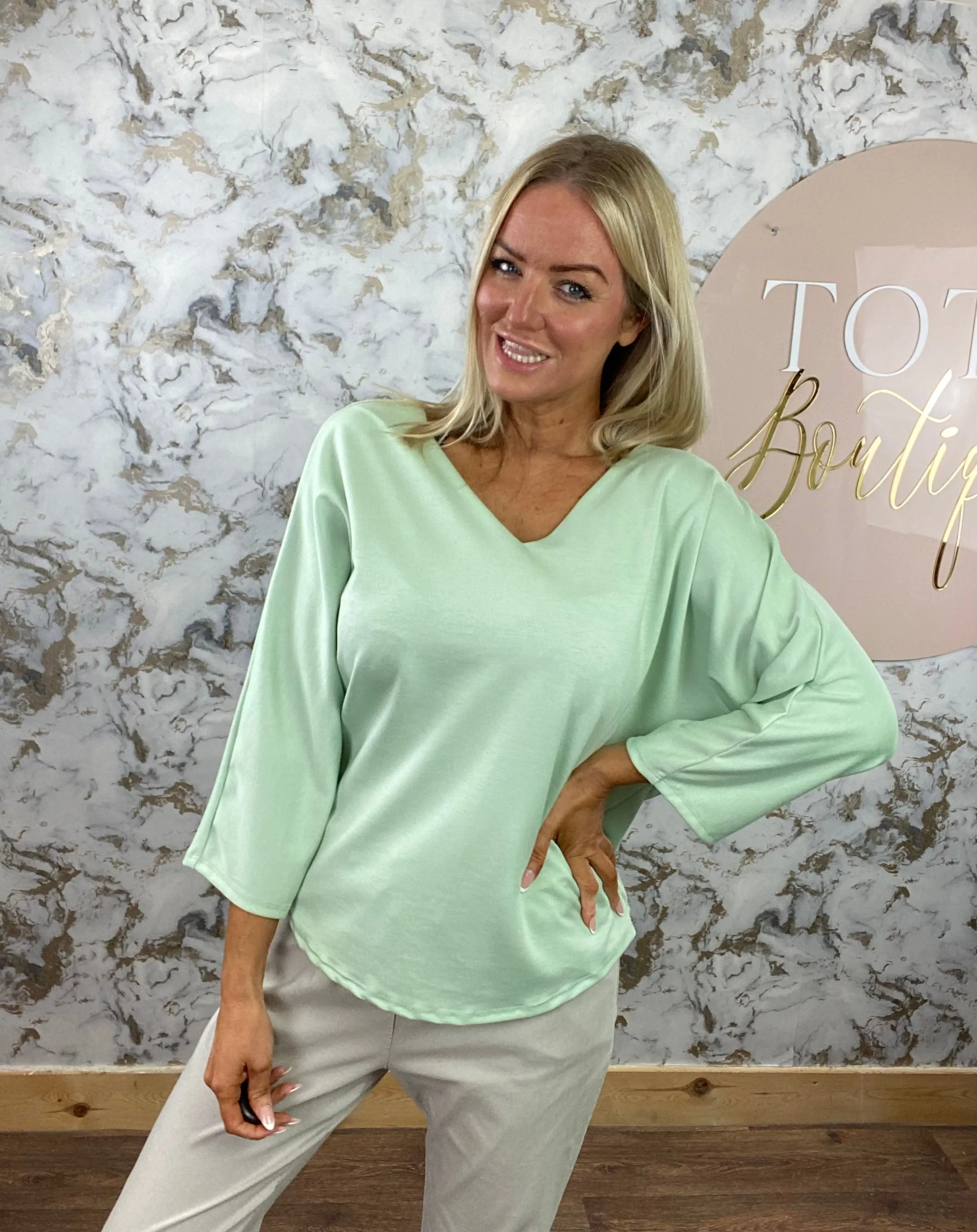 Tie back top