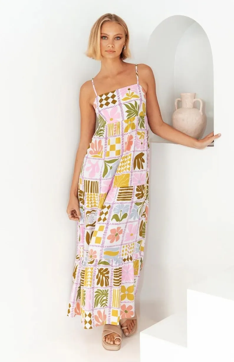 utcoco Women's 2024 Summer Spaghetti Strap Sundresses Back Smocked Cut Out Floral Printed Cute Flowy A Line Maxi Dress