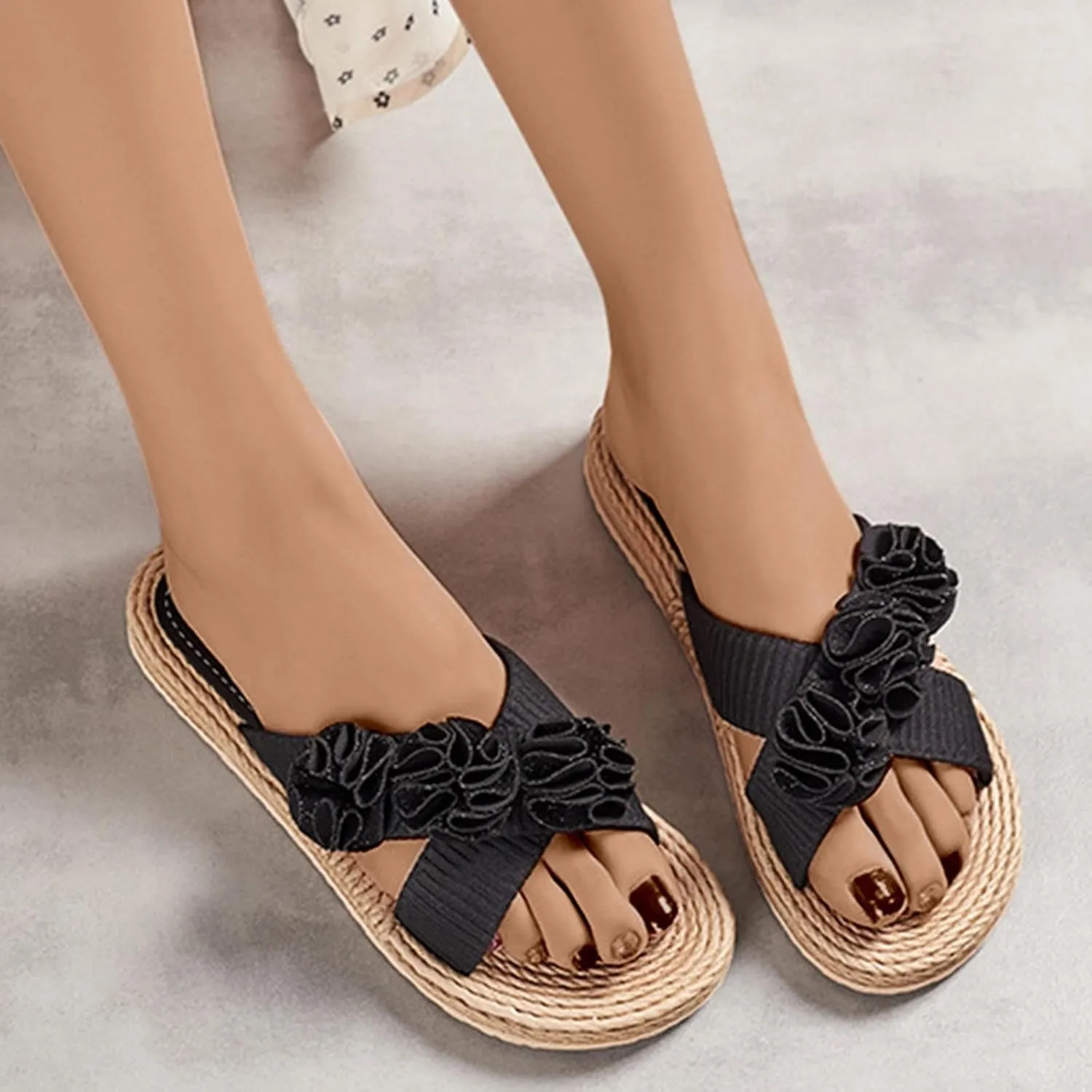 Women's Criss Cross Strappy Sandals Open Toe Comfortable Slip on Slide Shoes Beach Summer Footwear Sandal