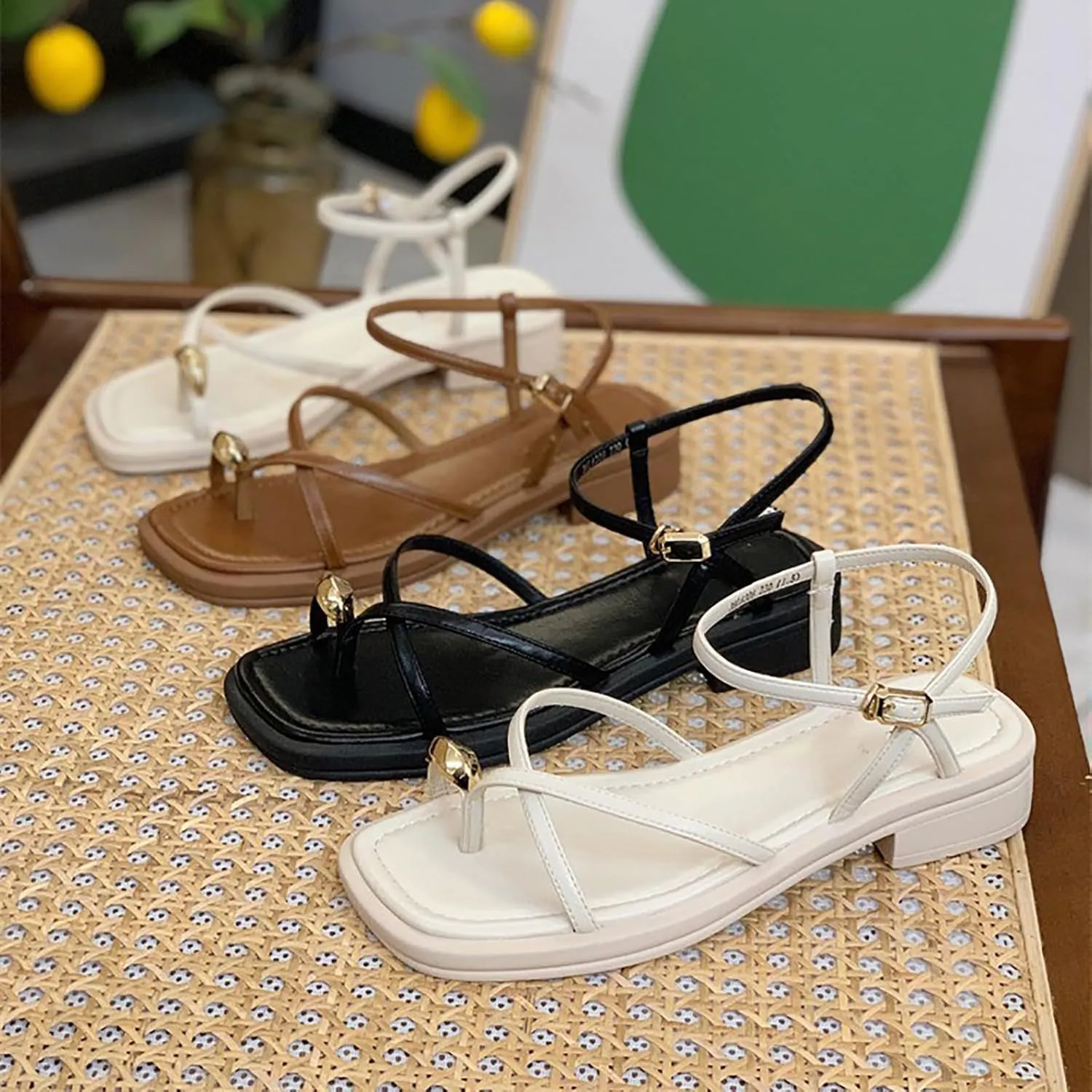 Womens Strappy Flat Sandals Comfortable Flip Flop Sandals Square Toe Dressy Ankle Strap Summer Beach Shoes