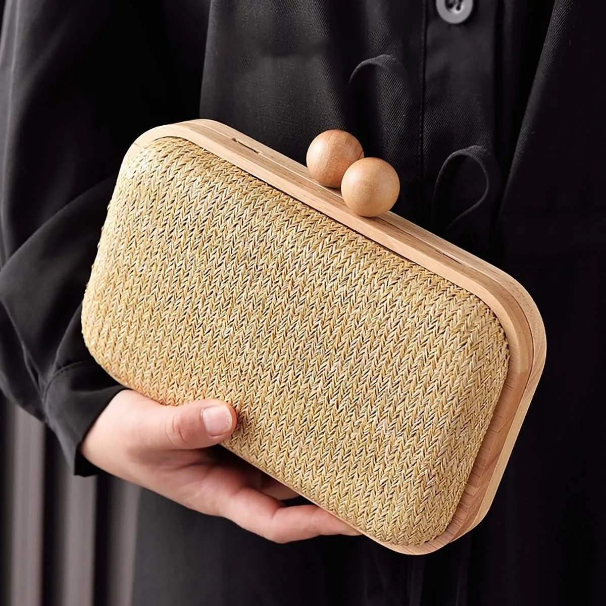 Woven Straw Clutch with Wooden Accents Straw Evening Bag for Women Summer Beach Crossbody Purse Rattan Handbag 2025