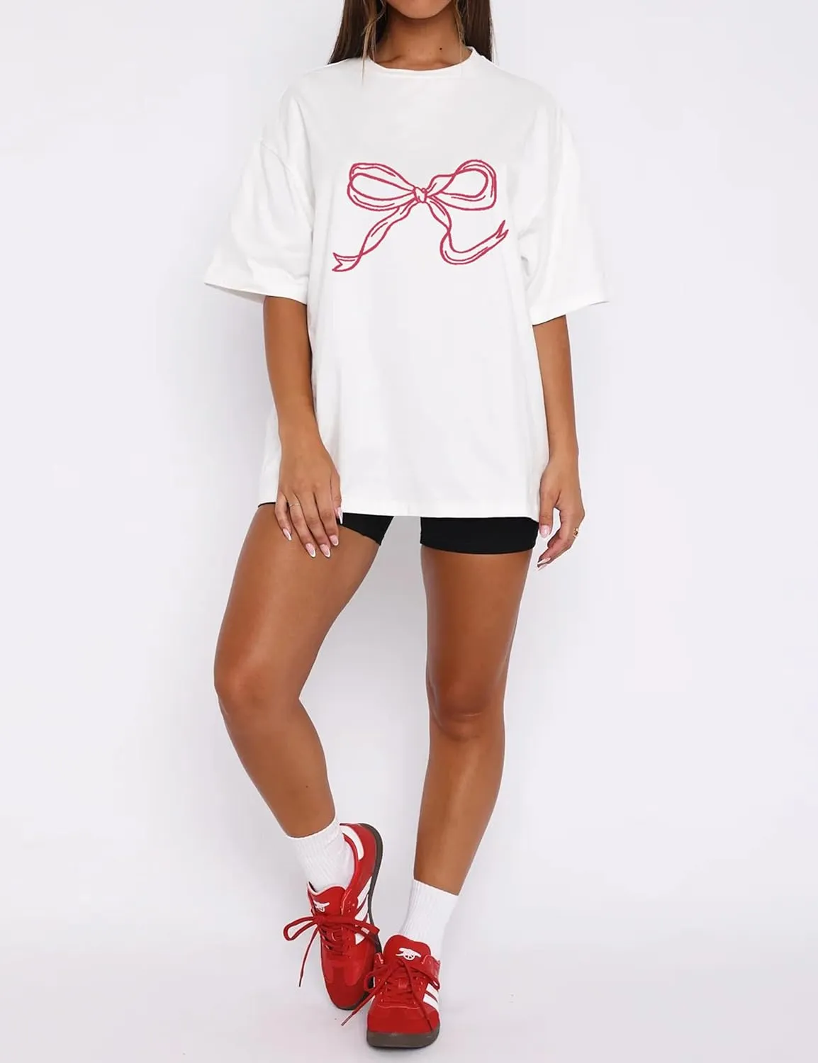 Ythomm Womens Bow Graphic Oversized T-Shirts Short Sleeve Crewneck Summer Basic Tees Going Out Tops Casual Loose Fit Blouse
